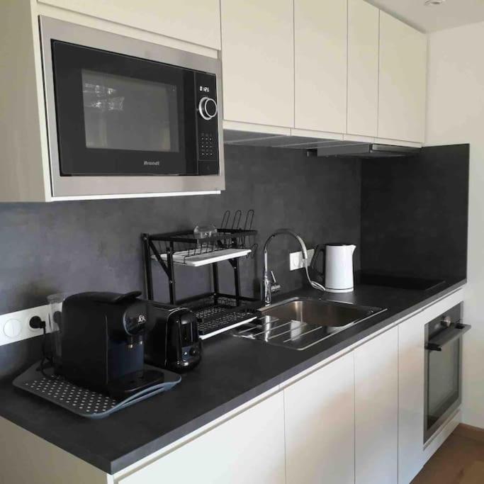 Sea-View - Wifi - Parking Apartamento Six-Fours-les-Plages Exterior foto