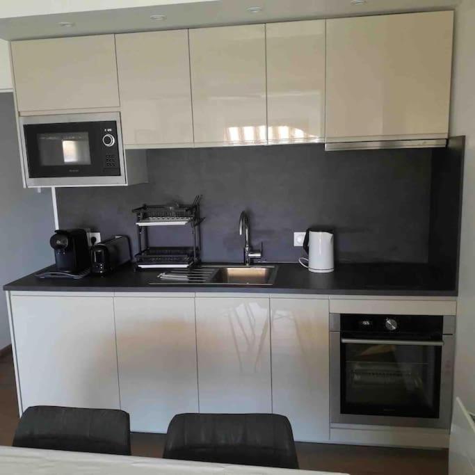 Sea-View - Wifi - Parking Apartamento Six-Fours-les-Plages Exterior foto